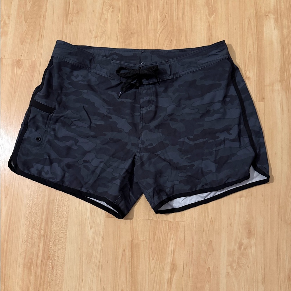 Women's Dark Camo Board Shorts